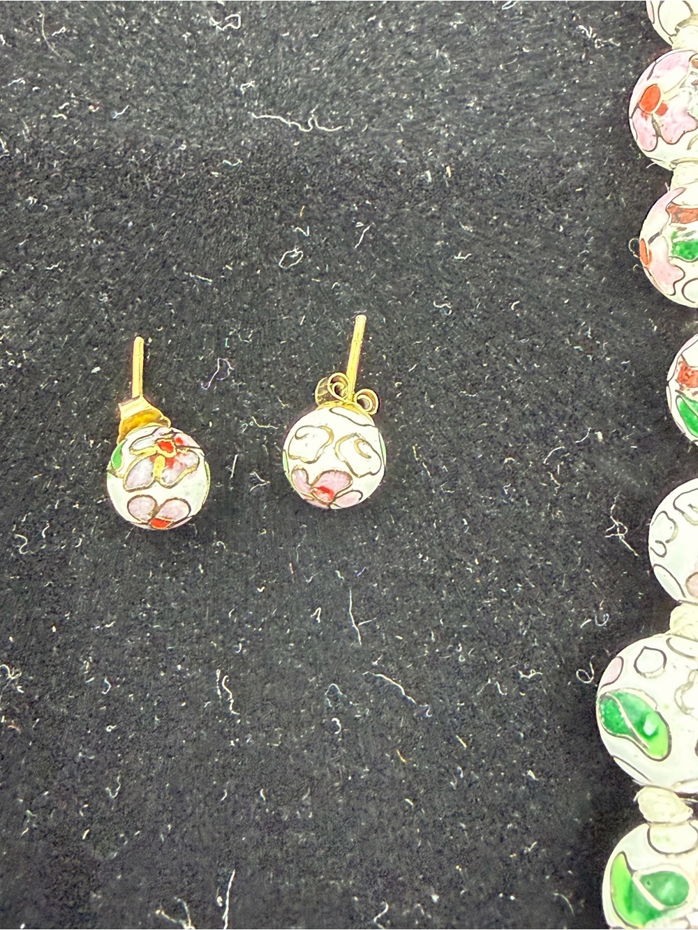Cloisonné enamel bead necklace 18” & 2pr matching earrings - Picture 4 of 8